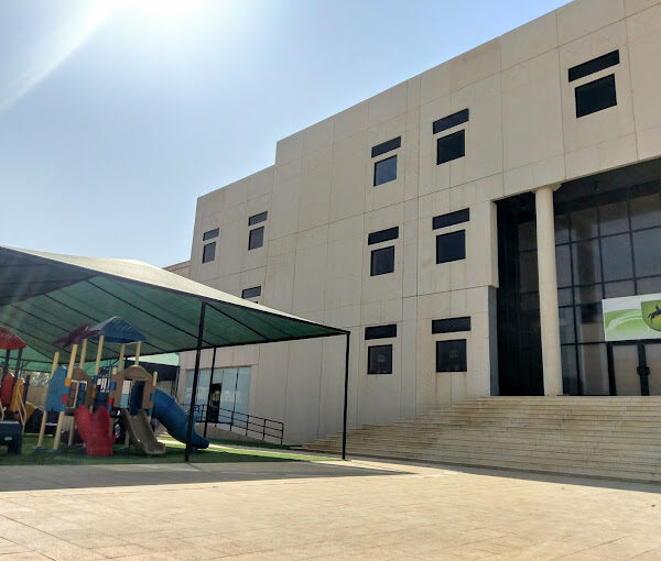 Al Faris International School