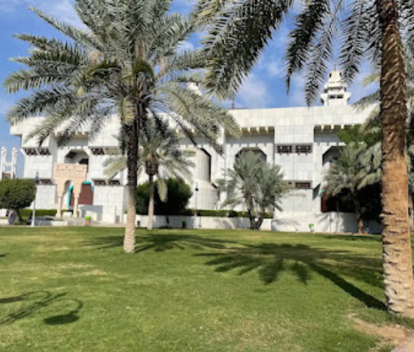 Masjid al-Taneem or Masjid Ayesha