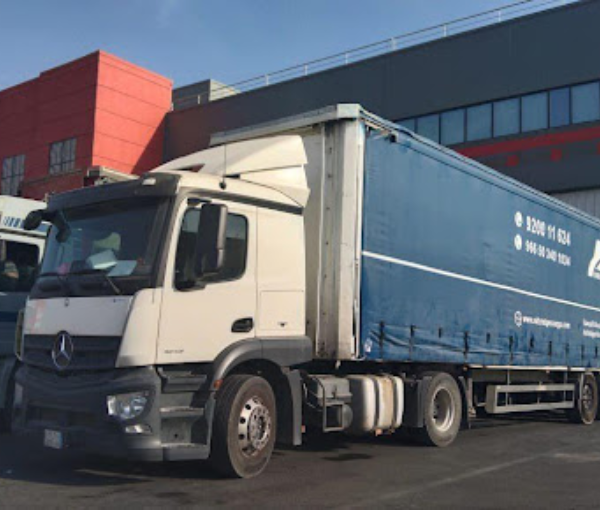 Air Bridges for Logistics Services