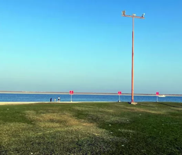 Dareen Beach
