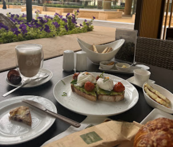 Cafe Bateel