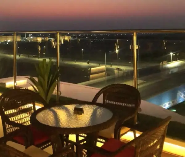 Artama Hotel